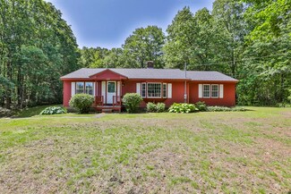 589 Turnpike Rd, Ashby, MA 01431