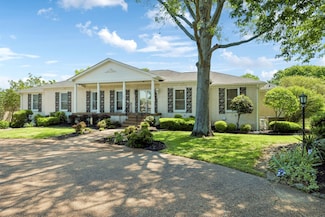 223 Kennett Rd, Old Hickory, TN 37138