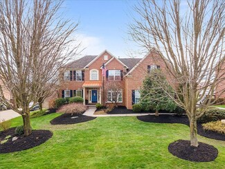 127 Scenic Ridge Dr, Venetia, PA 15367