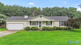 104 Mcclellan Ln, Harvest, AL 35749