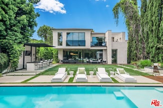 4544 Woodley Ave, Encino, CA 91436