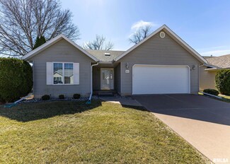 2041 Villa Pines Cir Unit 21, Carbon Cliff, IL 61239