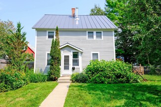 3 Prospect St, Ludlow, VT 05149