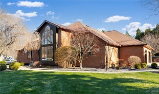 401 Riverview Dr, Youngstown, NY 14174