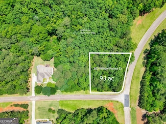 300 Willow Pointe Dr, Lagrange, GA 30240