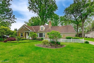 24650 S Woodland Rd, Beachwood, OH 44122