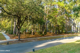 7 N Loudon, Beaufort, SC 29906