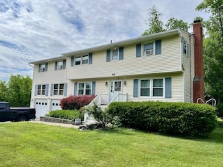 166 Lakeview Dr, Shelburne, VT 05482
