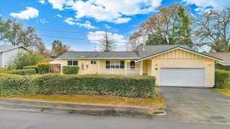 684 Alpine Ave, Angels Camp, CA 95222