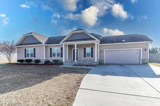 242 Camden Place St, Princeton, NC 27569
