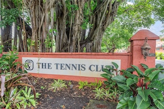 620 Tennis Club Dr Unit 111, Fort Lauderdale, FL 33311