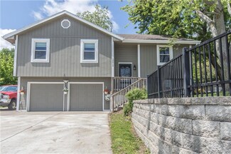 10612 N Oak Trafficway, Kansas City, MO 64155