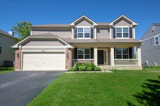 9461 Welsh Ln, Huntley, IL 60142