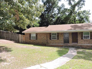 4911 Yacht Harbor Cir, Pensacola, FL 32514