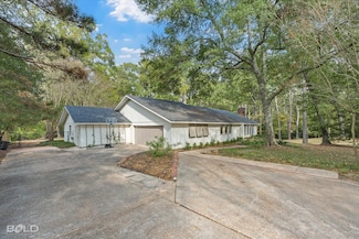 615 Robert Travis Dr, Shreveport, LA 71106