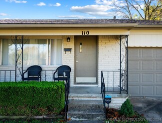 110 W Jackson Ave S, Sapulpa, OK 74066