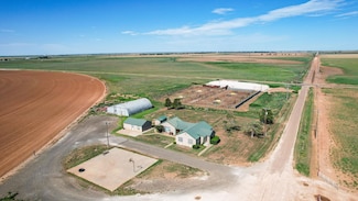 561 Farm To Market Road 302, Springlake, TX 79082