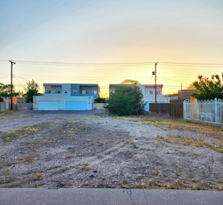 1221 2nd St SW, Albuquerque, NM 87102