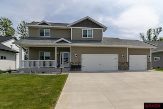 2021 2021 Bluestem Dr, Mankato, MN 56001
