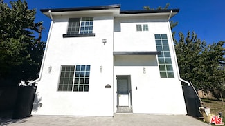 16023 Wyandotte St, Van Nuys, CA 91406