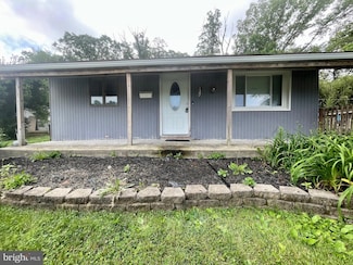 127 Compass Rd, Middle River, MD 21220