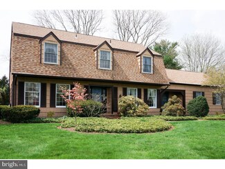 21 Hardley Dr, Cranbury, NJ 08512