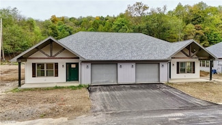2731 Barnhill Rd SE, New Philadelphia, OH 44663