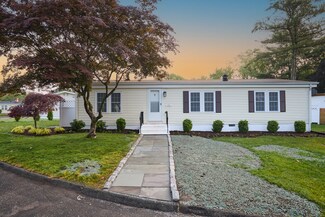 10 Crescent Park Rd, Westport, CT 06880