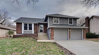 4913 S Casey Ct, Independence, MO 64055