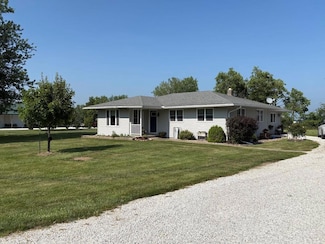 17027 Spring Beauty Dr, Unionville, MO 63565