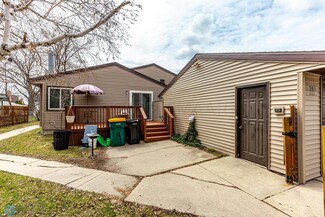 207 12th Ave E, West Fargo, ND 58078