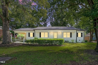 213 SE Maynard Rd, Cary, NC 27511