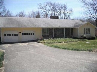 222 South Ln, Granville, MA 01034