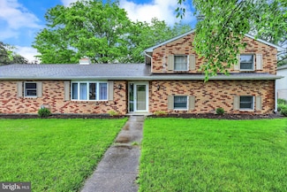 406 Clearview Rd, Hanover, PA 17331