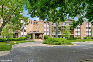 250 W Parliament Place Unit 115, Mount Prospect, IL 60056