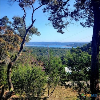 152 Mountainview Dr, Canyon Lake, TX 78133