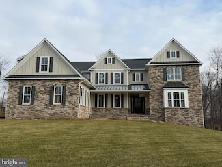 150 Watercrest Dr, Doylestown, PA 18901