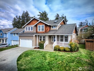 2211 Oregon Ave, Anacortes, WA 98221