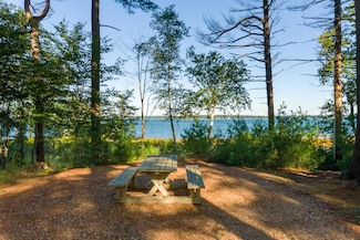 161 W Shore Dr, Diamond Cove, ME 04109