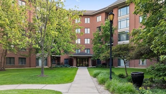 865 E 22nd St Unit B214, Lombard, IL 60148