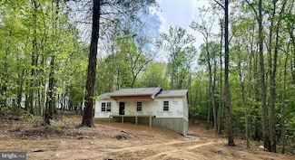 1215 Arrington Mountain Rd, Haywood, VA 22722