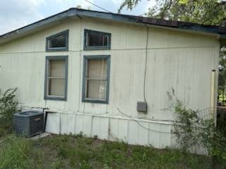 197 County Road 4639, Hondo, TX 78861