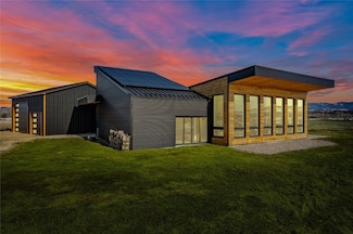 5052 Hoblitt Ln, Florence, MT 59833