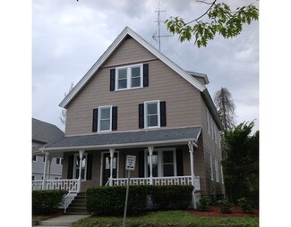17 Shaffner St, Worcester, MA 01605