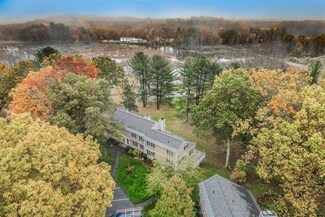 52 Macintosh Ln, Boxborough, MA 01719