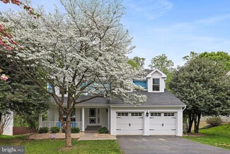 4707 Autumn Cove Ct, Alexandria, VA 22312