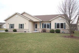 2 Willowbrook Ct, Madison, WI 53719