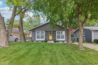 1911 Gideon Ave, Zion, IL 60099