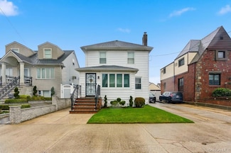 160-36 99th St, Jamaica, NY 11414