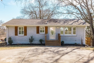 707 Elba Dr, Goodlettsville, TN 37072